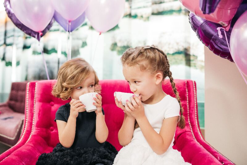 Valentine's Day party ideas for kids - tea party