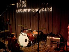 Uncommon Ground (EdgeWater) - Music Room - Restaurant - Chicago, IL - Hero Gallery 1