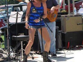 Theresa Byrd Band - Country Band - Navarre, FL - Hero Gallery 4