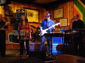 The Tribute Band - Rock Band - Canyon Country, CA - Hero Gallery 3