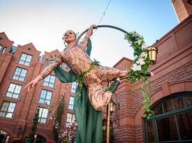 Homestead Circus Productions - Circus Performer - Aspen, CO - Hero Gallery 1