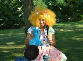 Say it With A Clown & Balloons  (Inga The Clown) - Clown - Parkville, MD - Hero Gallery 3