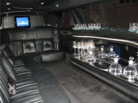 K And G Limousine, Incorporated - Event Limo - New Hyde Park, NY - Hero Gallery 2