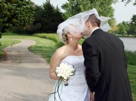 The Wedding Shot - Photographer - Wichita, KS - Hero Gallery 1