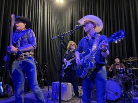 Isaac Cole & Powerstrip - Country Band - Nashville, TN - Hero Gallery 2