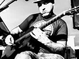 Drew Robbins - Acoustic Guitarist - Knoxville, TN - Hero Gallery 3
