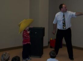 The Magic Of Brian Holt - Comedy Magician - Loves Park, IL - Hero Gallery 1