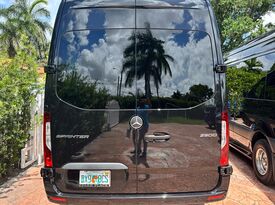 Get Limo Ride - Party Bus - Miami, FL - Hero Gallery 4
