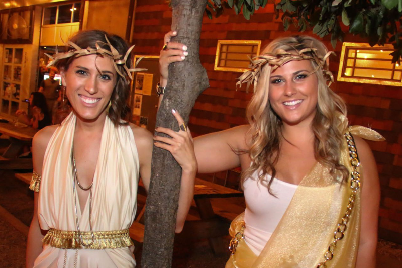 Party Themes for Adults: Toga Party