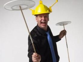 The Comedy & Juggling Of Paul Isaak - Clean Comedian - Calgary, AB - Hero Gallery 1