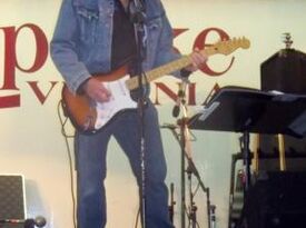  Toby Keith impersonator Ed Kelleher - Tribute Singer - Virginia Beach, VA - Hero Gallery 4