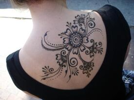 PLANET HENNA bridal henna & Henna tattoo artisy - Body Painter - Orange, CA - Hero Gallery 4