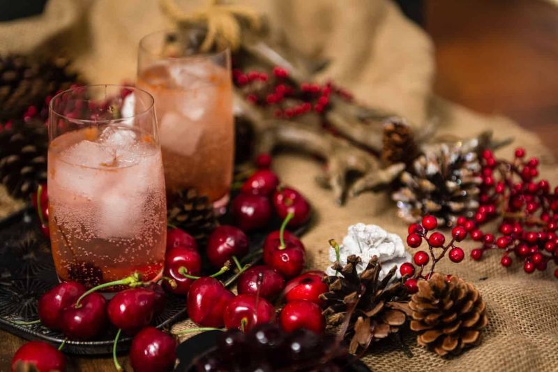 Christmas & Holiday Cocktail Recipes - spicy sriracha dirty Shirley cocktail