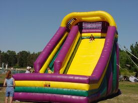 Fun Services - Party Inflatables - Akron, OH - Hero Gallery 2