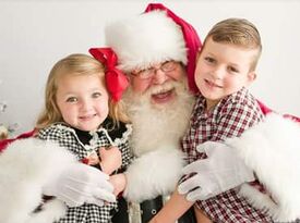Santa Ed & Mrs Liela Claus - Santa Claus - North Pole, AK - Hero Gallery 4