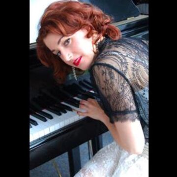 Christina Aguinaga - Singing Pianist - Anaheim, CA - Hero Main