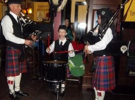 Hollybriar Bagpipers - Bagpiper - Middleboro, MA - Hero Gallery 4