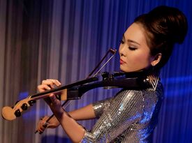 Erika DeVille Violin - Violinist - Los Angeles, CA - Hero Gallery 2