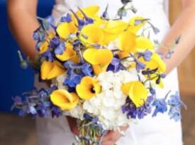 Black Iris Floral Events - Florist - Virginia Beach, VA - Hero Gallery 3