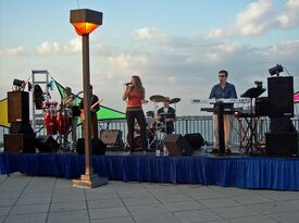SunCoast Band - Cover Band - Tampa, FL - Hero Gallery 1