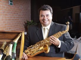 Felipe Santana Toronto Saxophonist  - Saxophonist - Toronto, ON - Hero Gallery 1