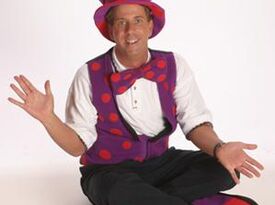 CHRISTOPHER STARR the Magical Jester - Comedy Magician - Toronto, ON - Hero Gallery 4