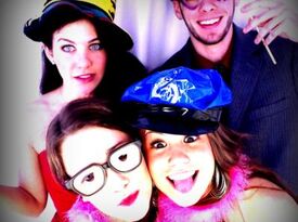 LI Party Booth - Photo Booth - Selden, NY - Hero Gallery 4