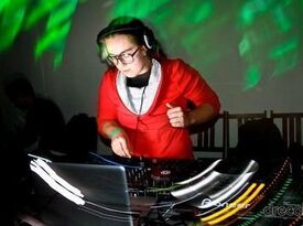 Emma-Leigh Pace - DJ - Toronto, ON - Hero Gallery 2
