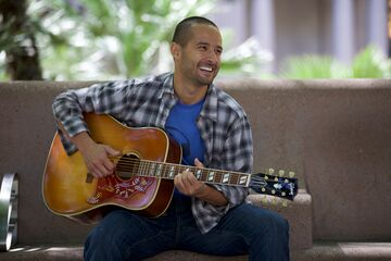 Sharif - Acoustic Guitarist - Arlington, VA - Hero Main