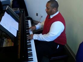 Arnold Bratton Jr., Pianist - Classical Pianist - Saint Louis, MO - Hero Gallery 3