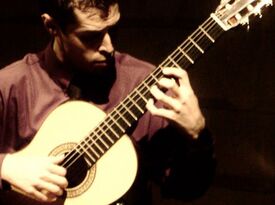Paulo Oliveira - Classical Guitarist - Columbia, MO - Hero Gallery 1