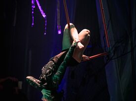 Framed Circus- Aerial Acrobatics, Juggling & Dance - Acrobat - Philadelphia, PA - Hero Gallery 2