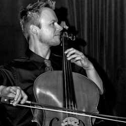 Timothy Garrett cellist, profile image