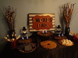 Show Must Go On-Professional PHOTOBOOTHS - Photo Booth - Chicago Ridge, IL - Hero Gallery 4