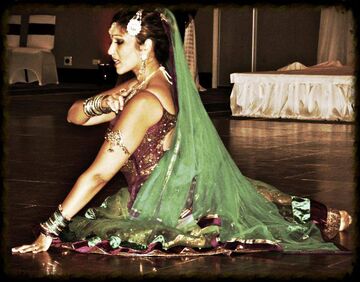 Meenakshi DANCE | Bollywood Dance Company - Bollywood Dancer - Washington, DC - Hero Main
