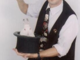 David Berardi Magician/illusionist - Comedy Magician - Wildwood, FL - Hero Gallery 2
