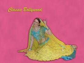 Amira Bollywood Dance Artist - Bollywood Dancer - Orlando, FL - Hero Gallery 1