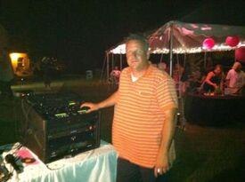 Max Productions DJ Services - DJ - Jacksonville, AR - Hero Gallery 2