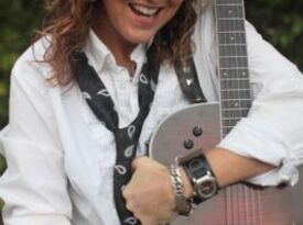 Jennifer Corday - Acoustic Guitarist - Long Beach, CA - Hero Gallery 1