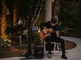 Robbie - Acoustic Guitarist - Snohomish, WA - Hero Gallery 4