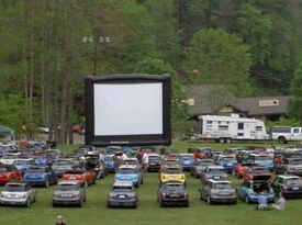 Outdoor Movies - Outdoor Movie Screen Rental - Columbus, OH - Hero Gallery 4