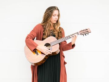 Rheanna Downey - Acoustic Guitarist - Encinitas, CA - Hero Main