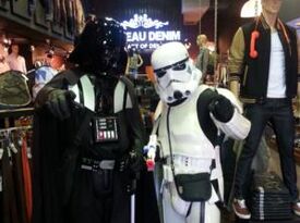 Star Wars Characters: Darth Vader & Stormtroopers - Outdoor Movie Screen Rental - Hollywood, CA - Hero Gallery 2