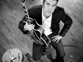 Kevin Van Sant - Jazz Guitarist - Jazz Ensemble - Durham, NC - Hero Gallery 3
