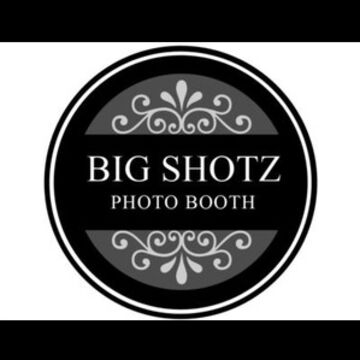 Big Shotz Photo Booth Rental - Photo Booth - Springfield, IL - Hero Main