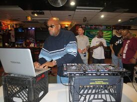 DJ POLITIC - DJ - Philadelphia, PA - Hero Gallery 4