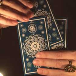 Psychic and tarot card readings by Stephanie, profile image