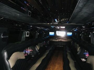 Go In Style Limousine - Event Limo - Portland, OR - Hero Main