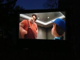 Movie Time Outdoor Movies - Outdoor Movie Screen Rental - Middlefield, CT - Hero Gallery 2