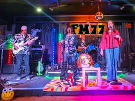 FM77 - 70s Band - Cleveland, OH - Hero Gallery 4